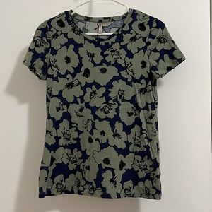 Banana Republic Women’s The Signature Tee Size XS